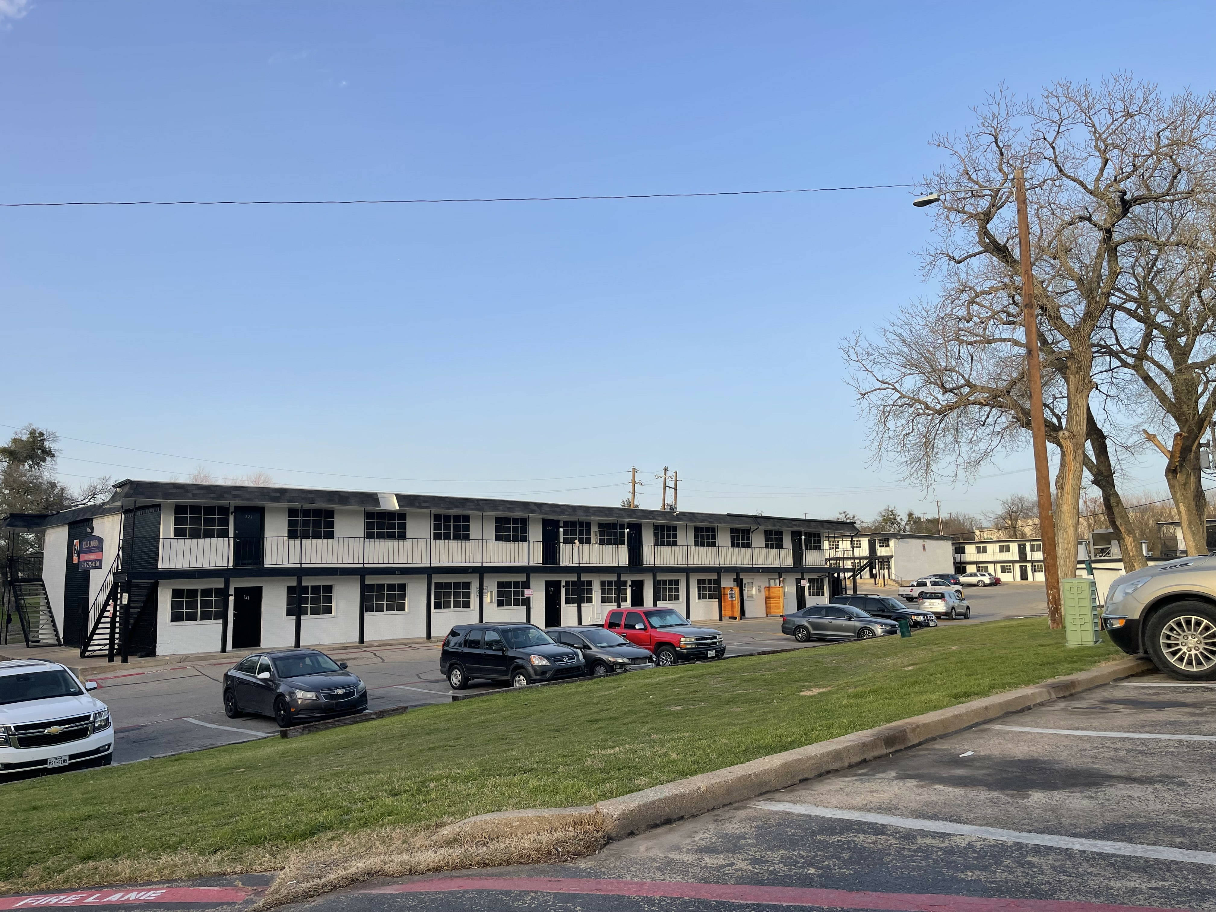 Villa Ladera Apartments – photo 2