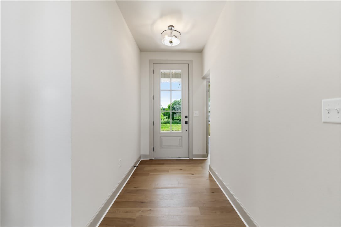 1041 Whistler Street – photo 5