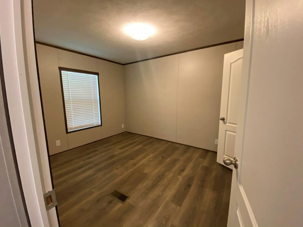 400 N Carson Road – photo 5