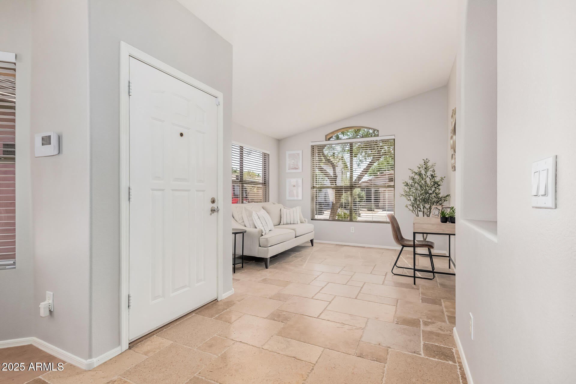 4632 E MOSSMAN Road – photo 2