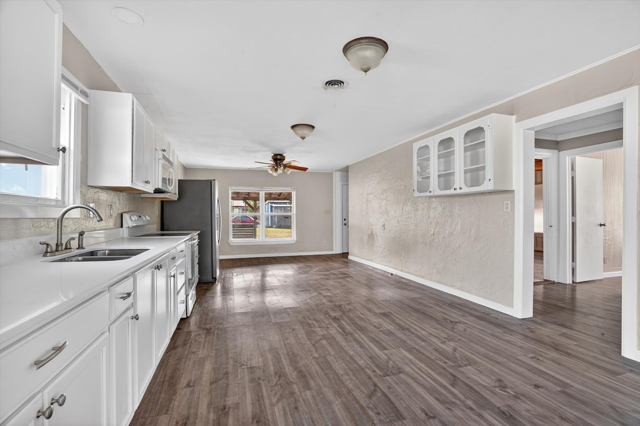 320 & 316 N 2nd Street – photo 3