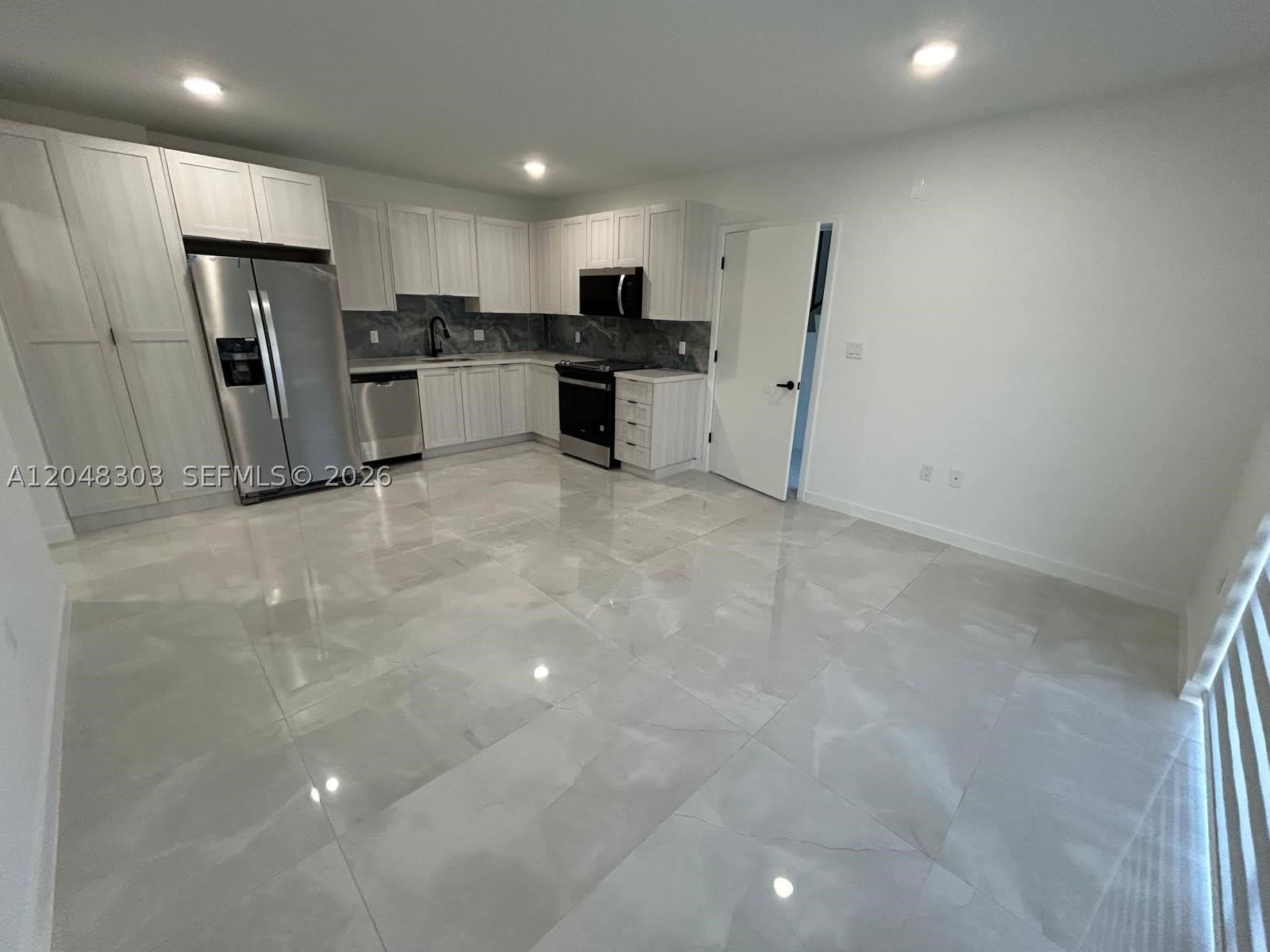 14569 SW 262nd St – photo 4