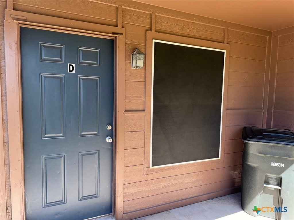 1207 Charisse Street – photo 3