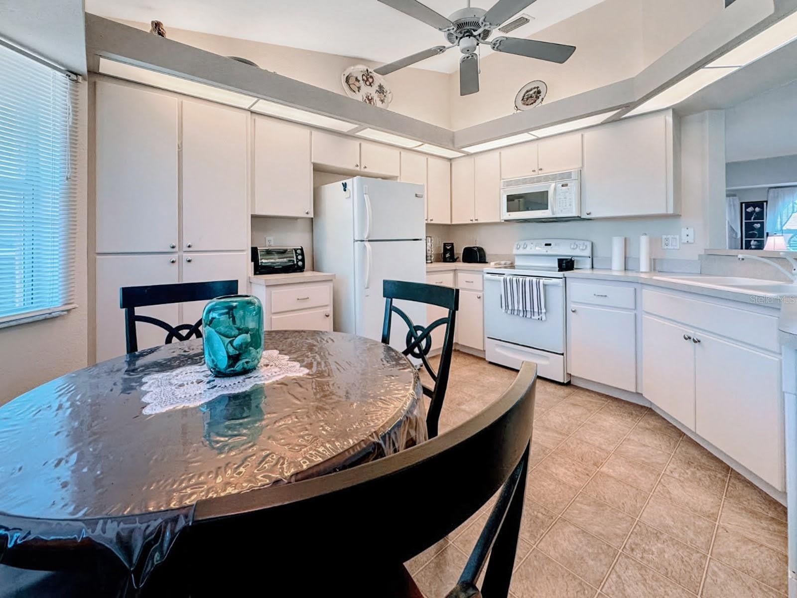 18353 GRACE Avenue – photo 5