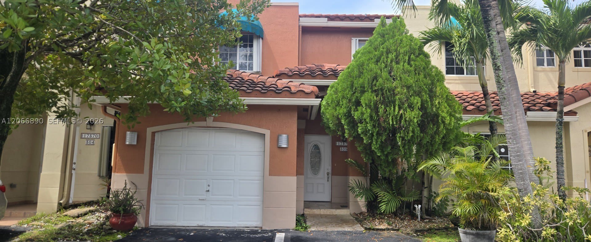 17370 NW 69th Ct – photo 1