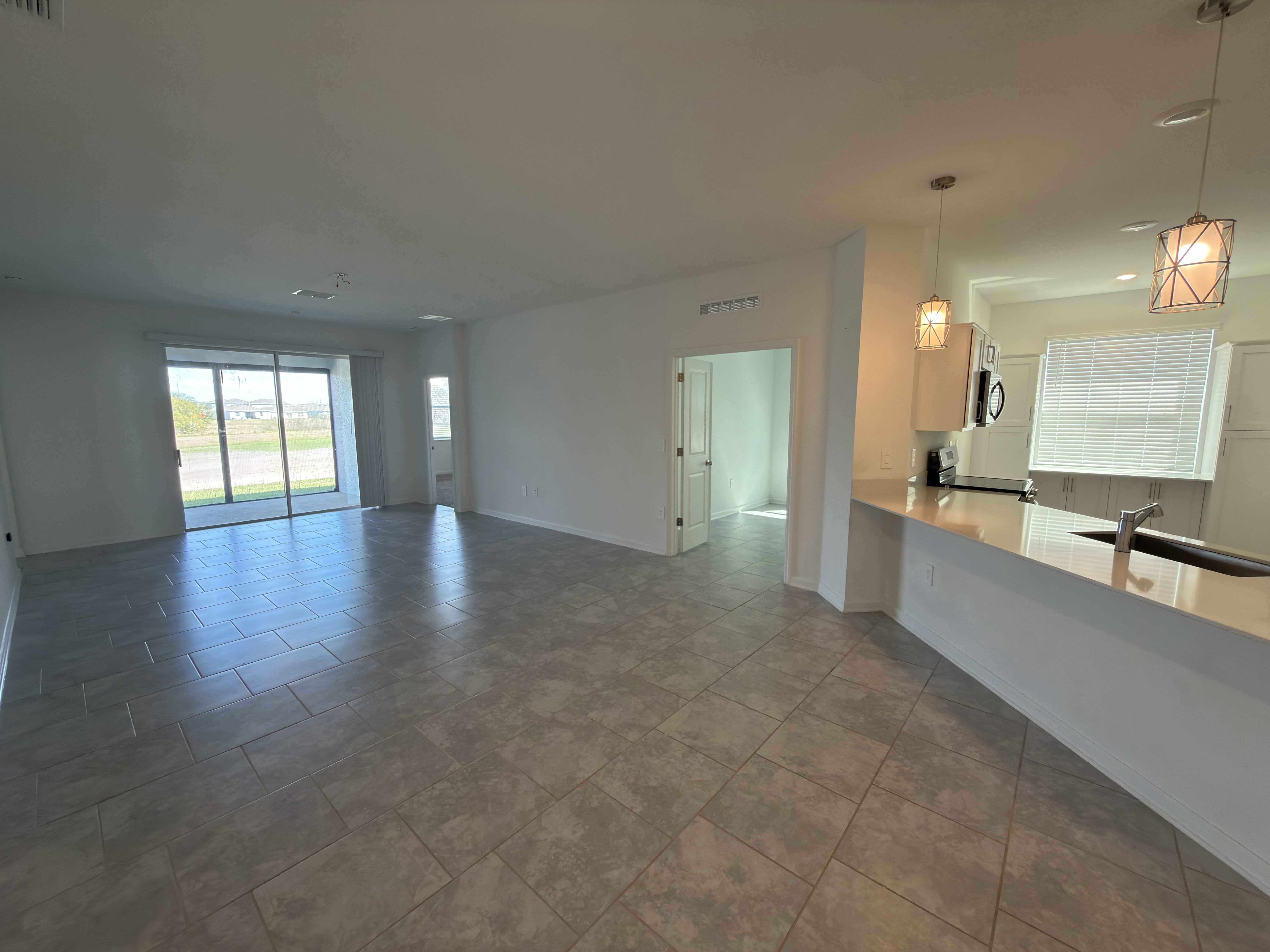 521 Reggie Rd – photo 3