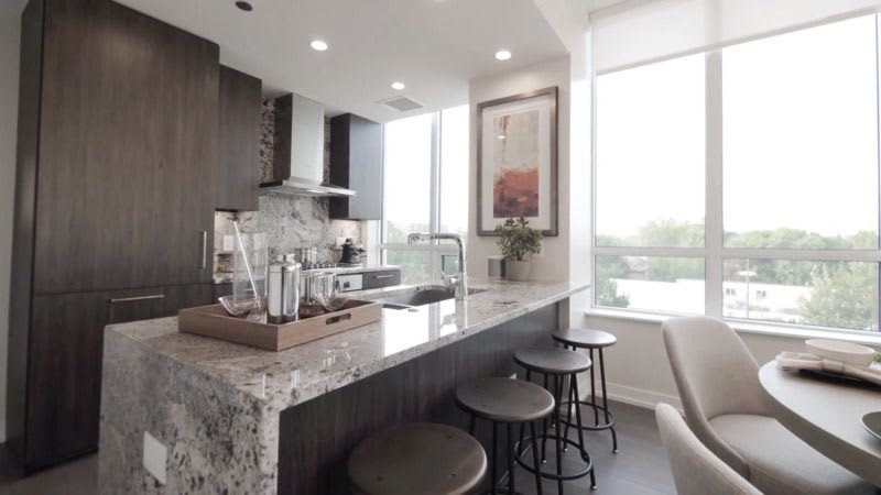 740 N Hudson Ave – photo 2