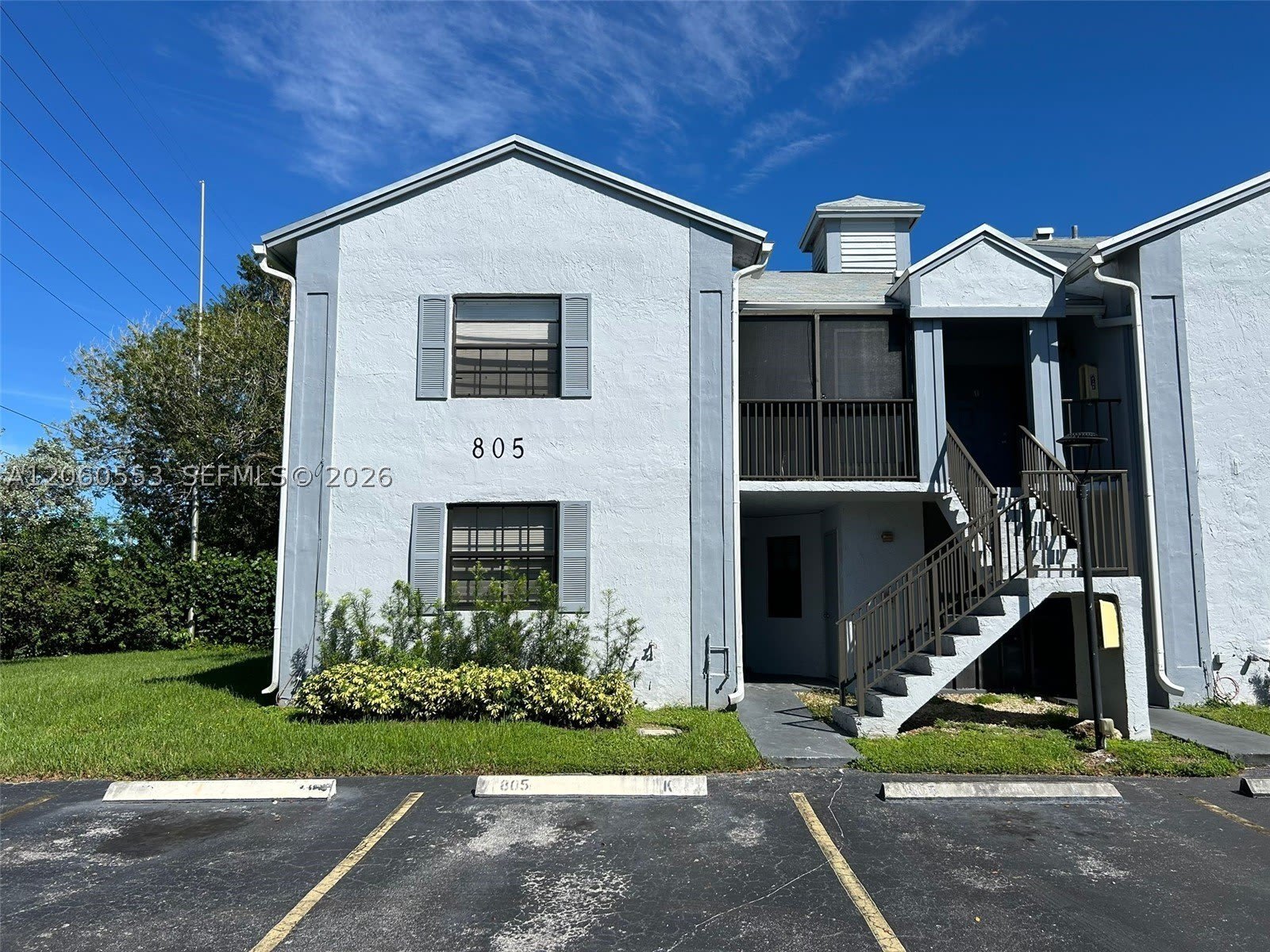 805 N Franklin Ave – photo 4