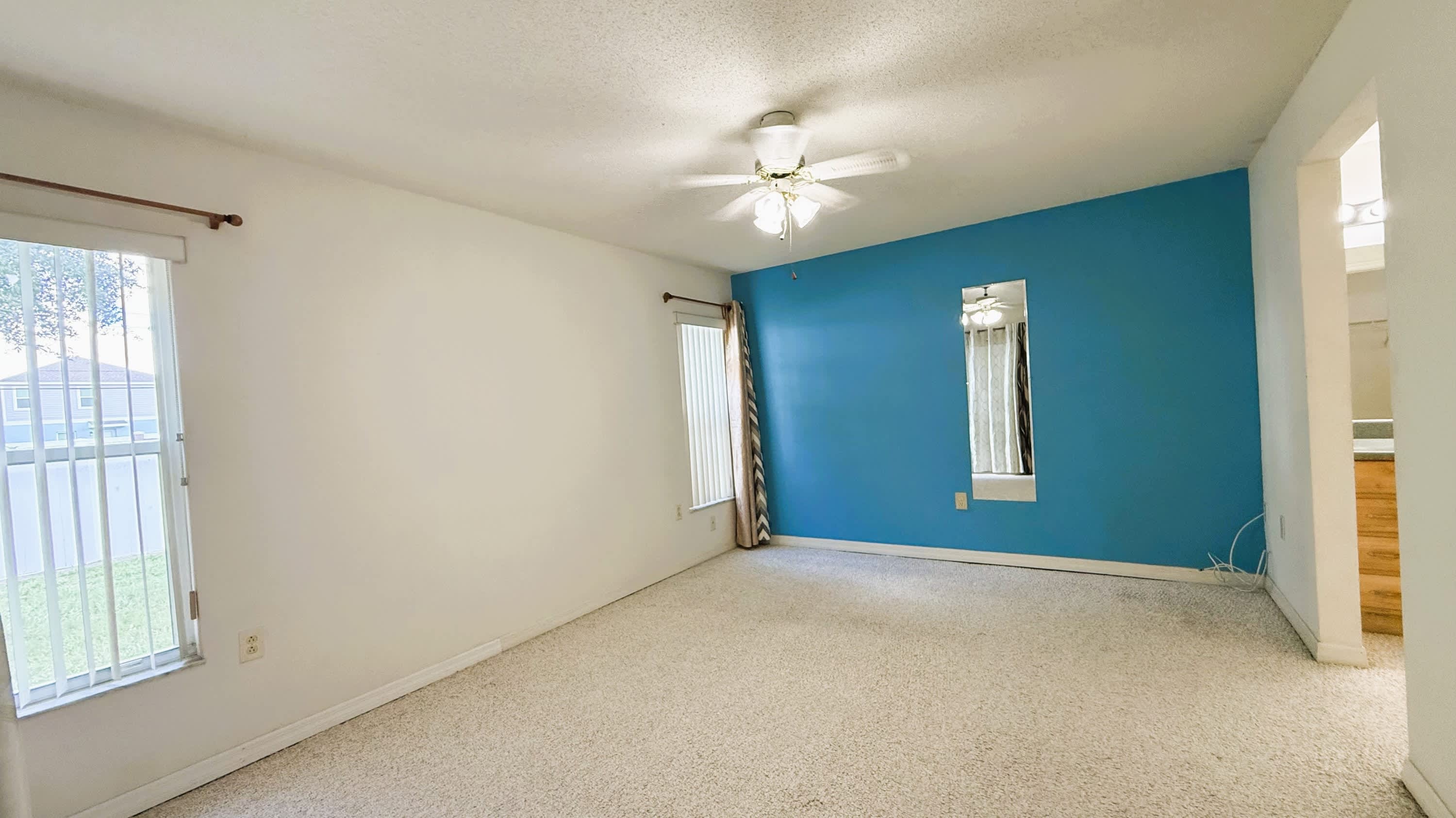 260 Lake Suzanne Drive – photo 4