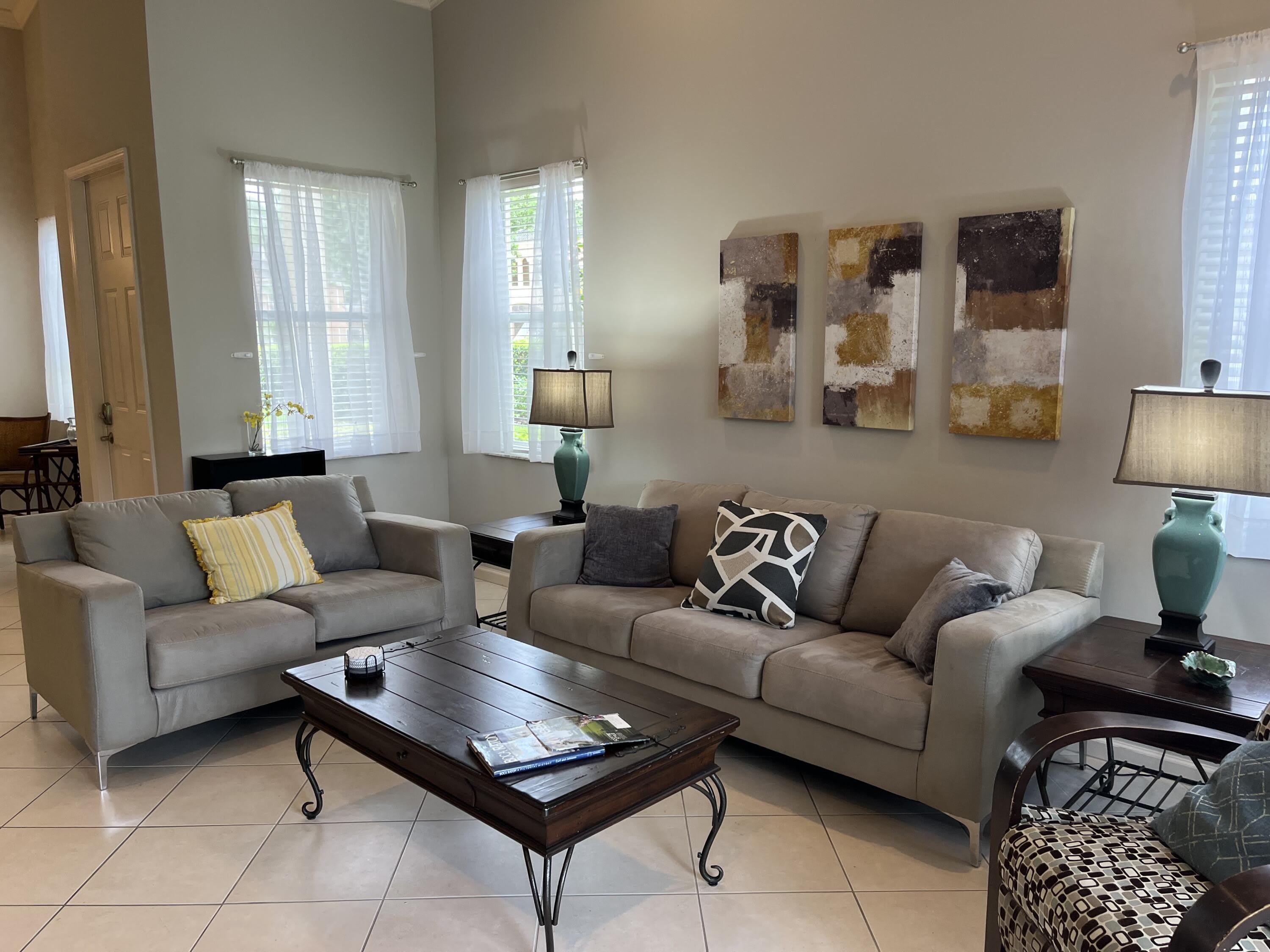 9201 Wentworth Lane – photo 5