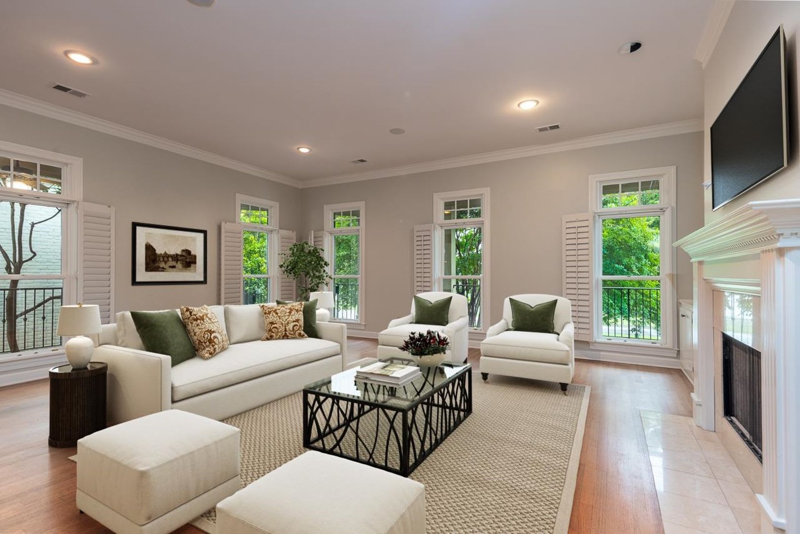 Gorgeous Riverfront home in Harbor Town – photo 4