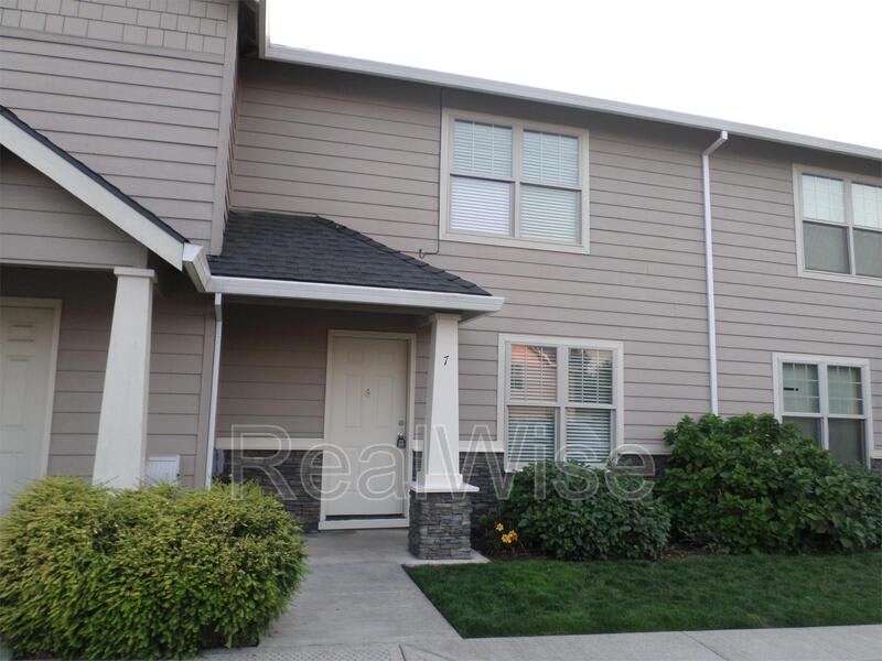 450 Midway – photo 1