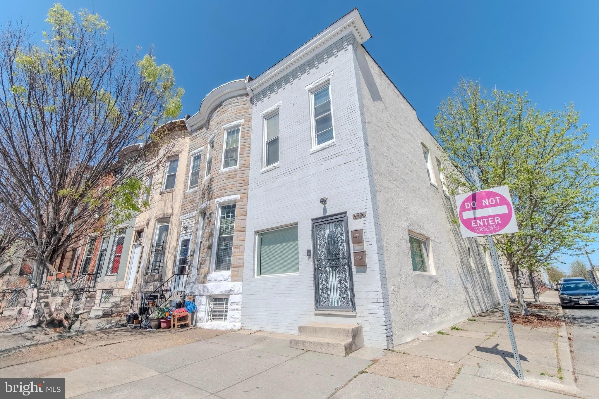 2608 E FAYETTE Street – photo 1