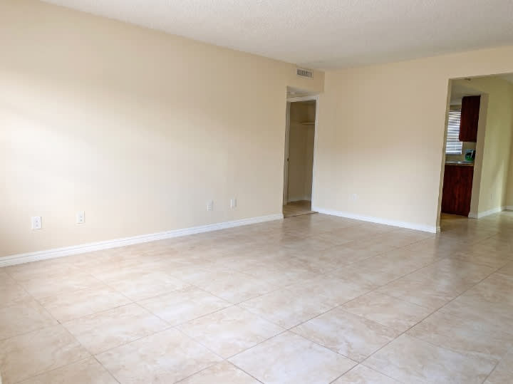 14 South Ortman Drive – photo 3