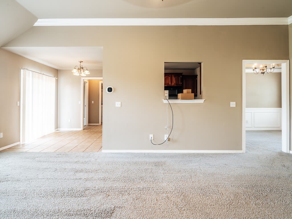 1393 St Claire – photo 4
