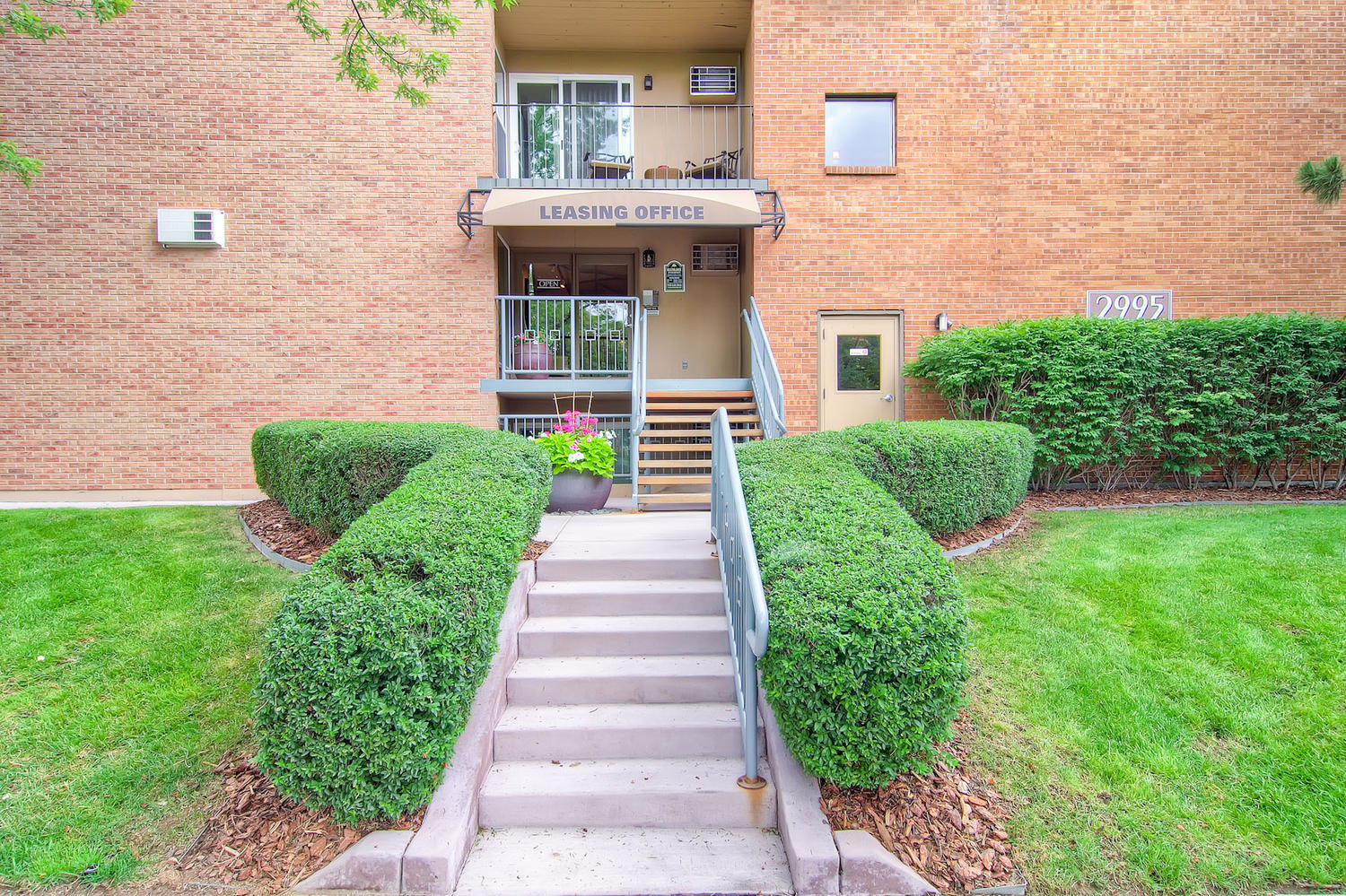 Glenlake Apartments – photo 3