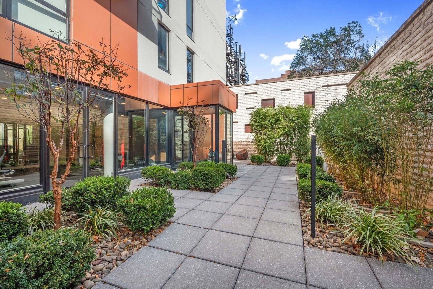 215 Ave B – photo 5