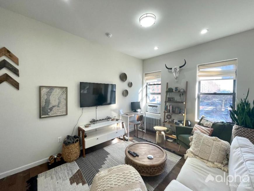 354 E 20 ST. – photo 1