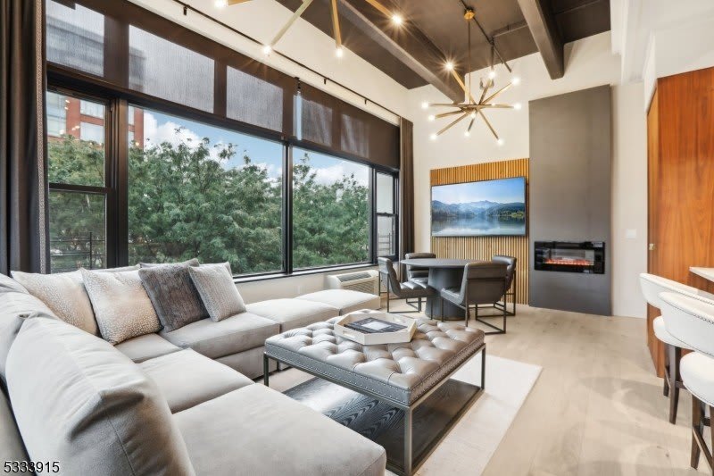 1500 Washington St – photo 3