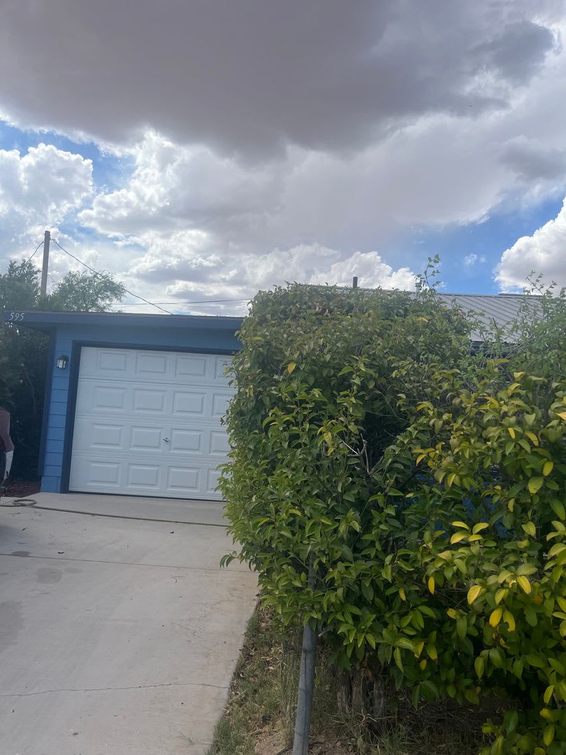 Charming 4 Bedroom 2 Bathroom Home In The Middle Of Benson Az – photo 3