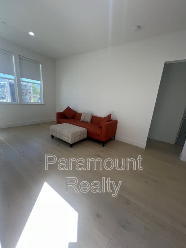 17306 Canutes Ct – photo 2