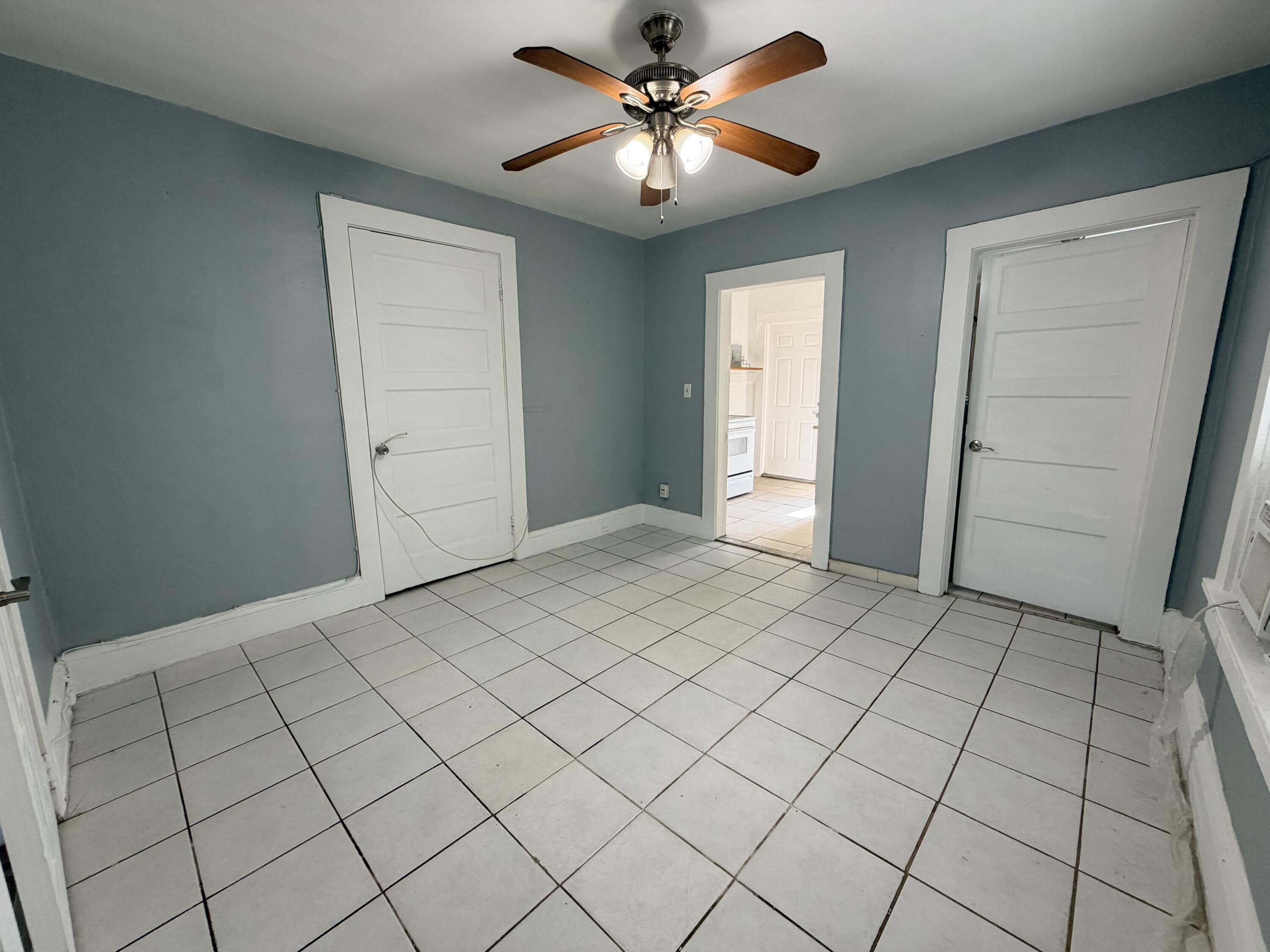 216 S 16th Avenue – photo 5