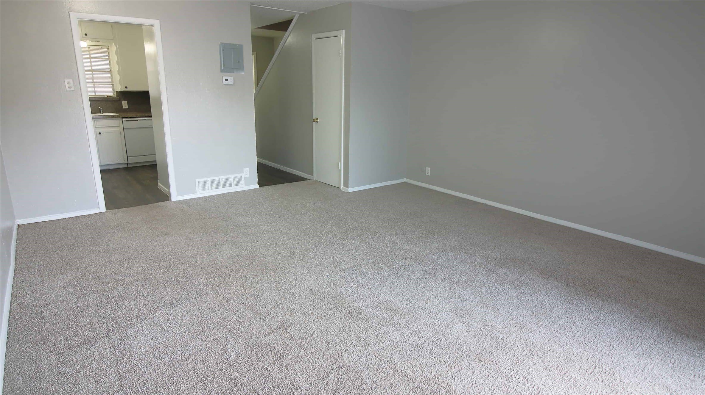 101 Westcourt Drive – photo 4