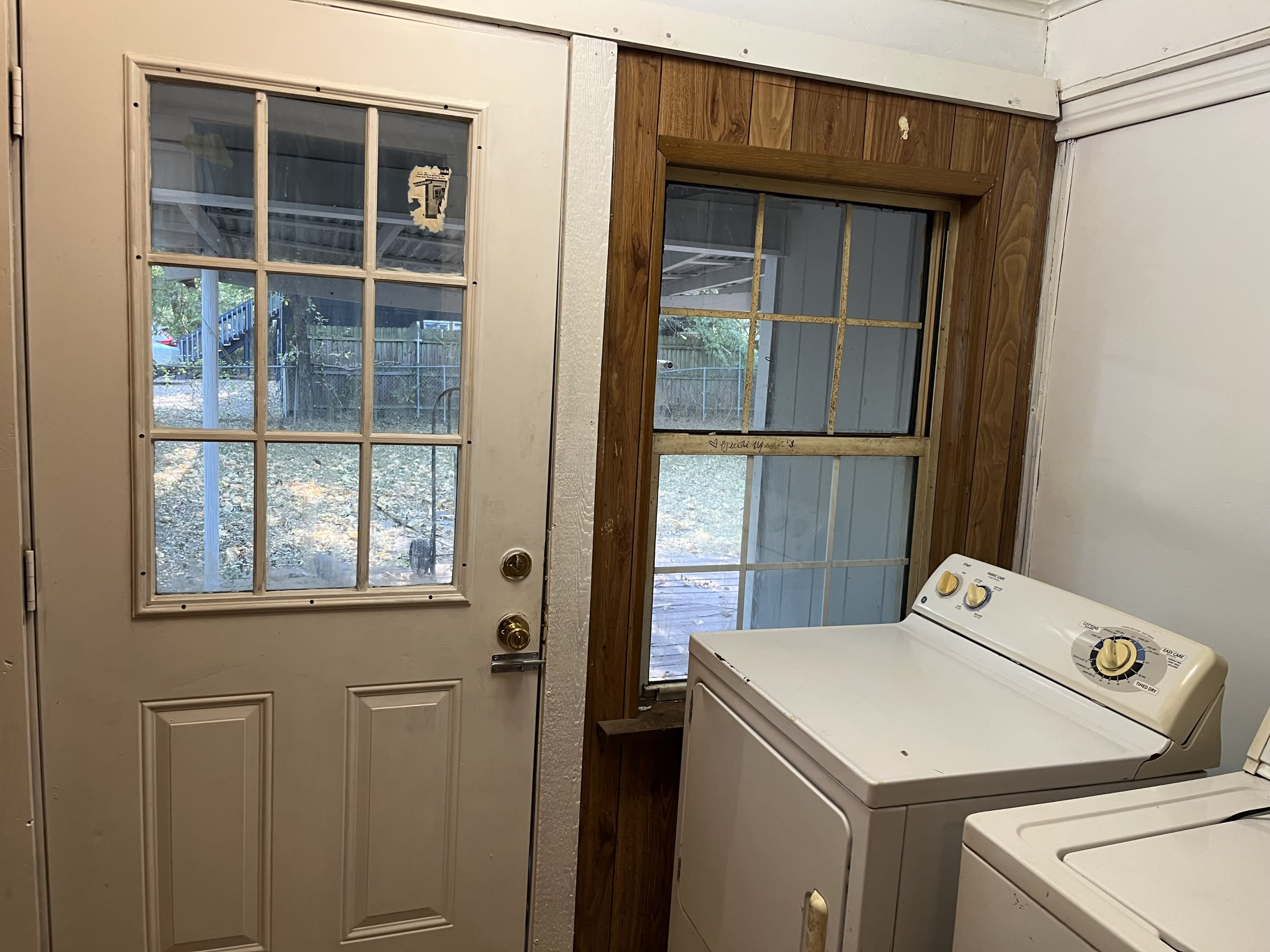 1504 Earl Street – photo 4