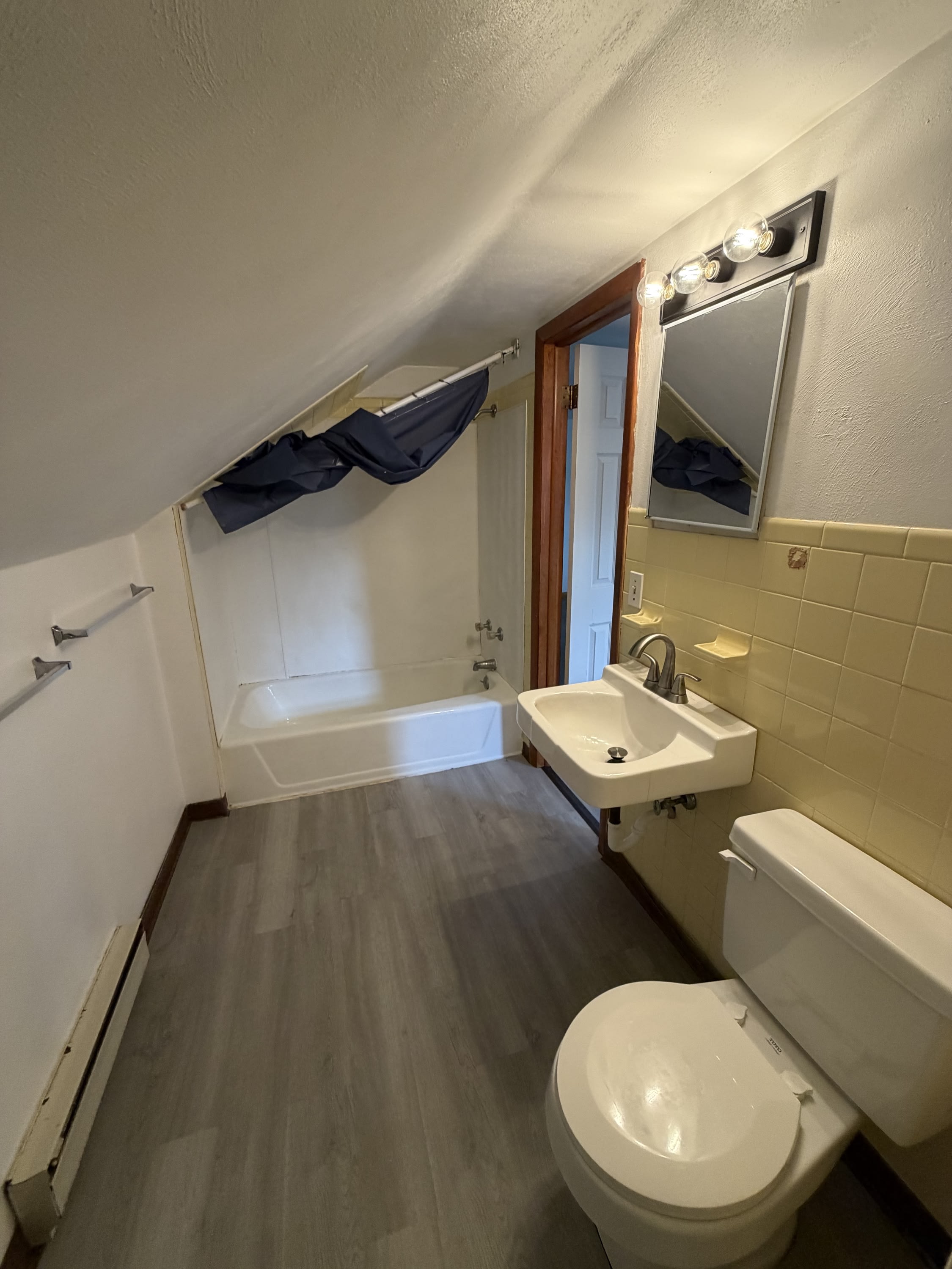 100 East Valley Street – photo 3