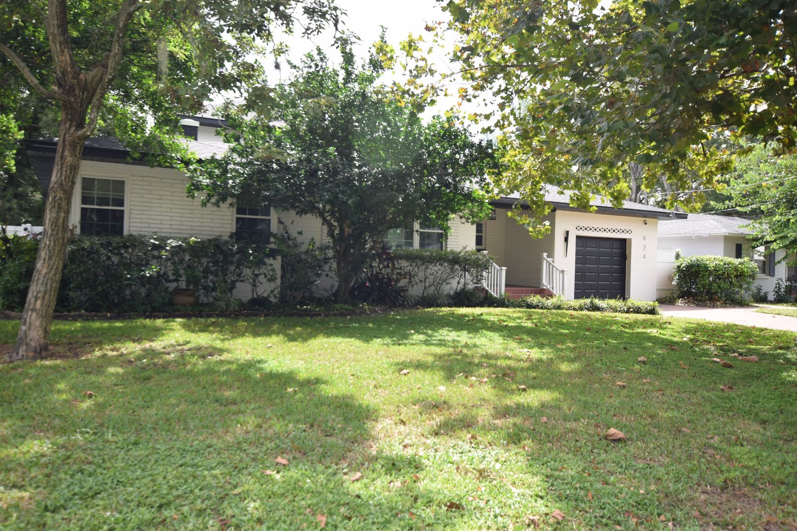 3 bedrooms/ 2.5 baths home for rent at 924 Boardman St. Orlando, FL 32804 – photo 5