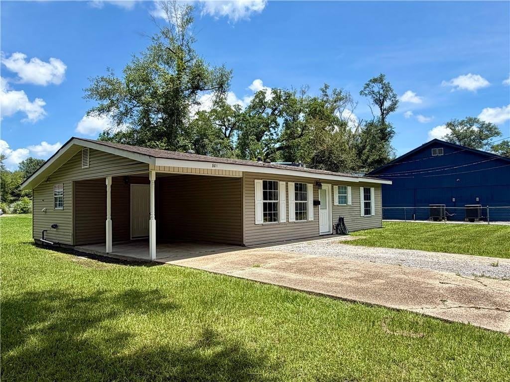 801 East Morris Avenue – photo 4