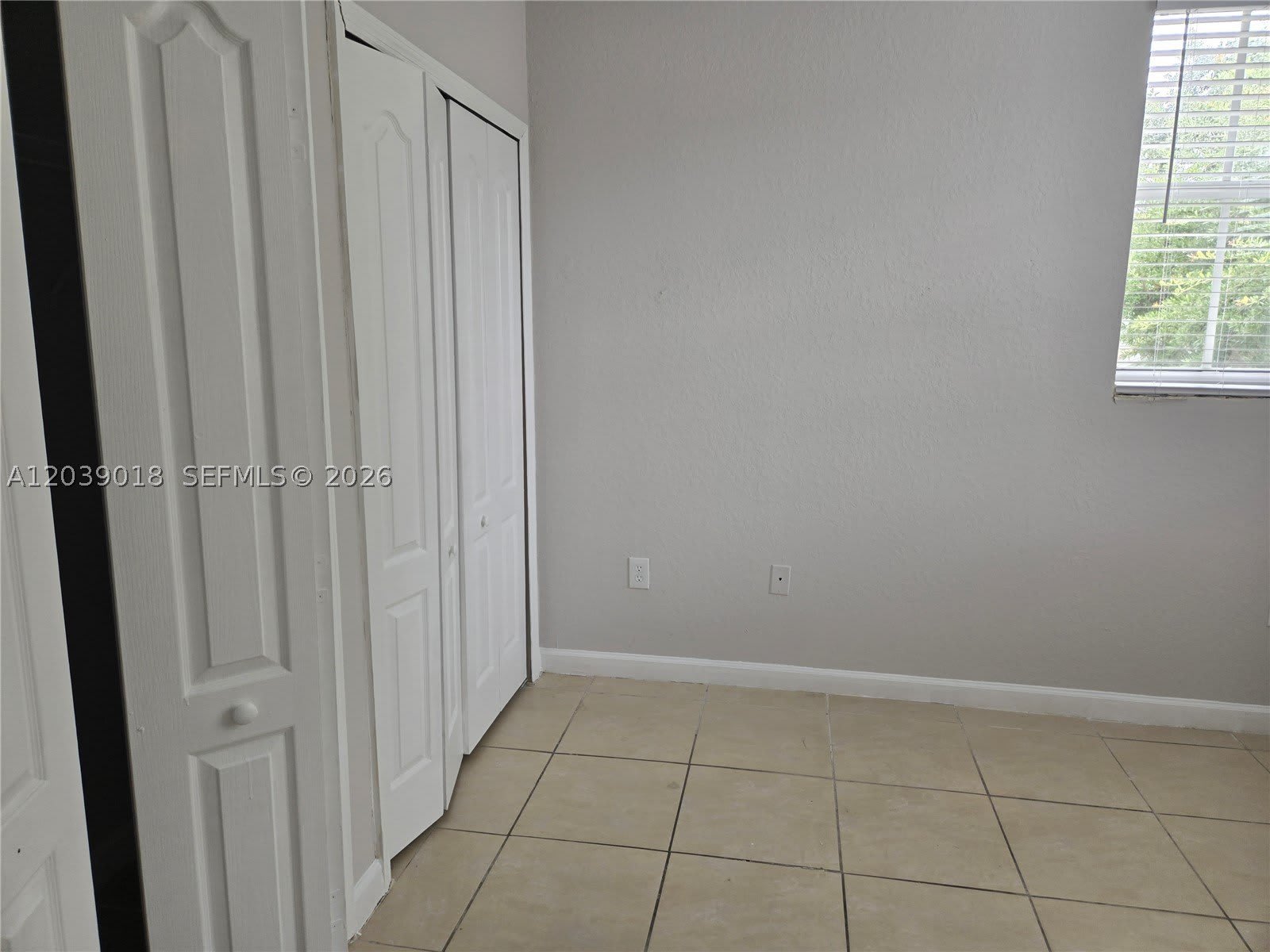 2460 SE 16th Ter – photo 4