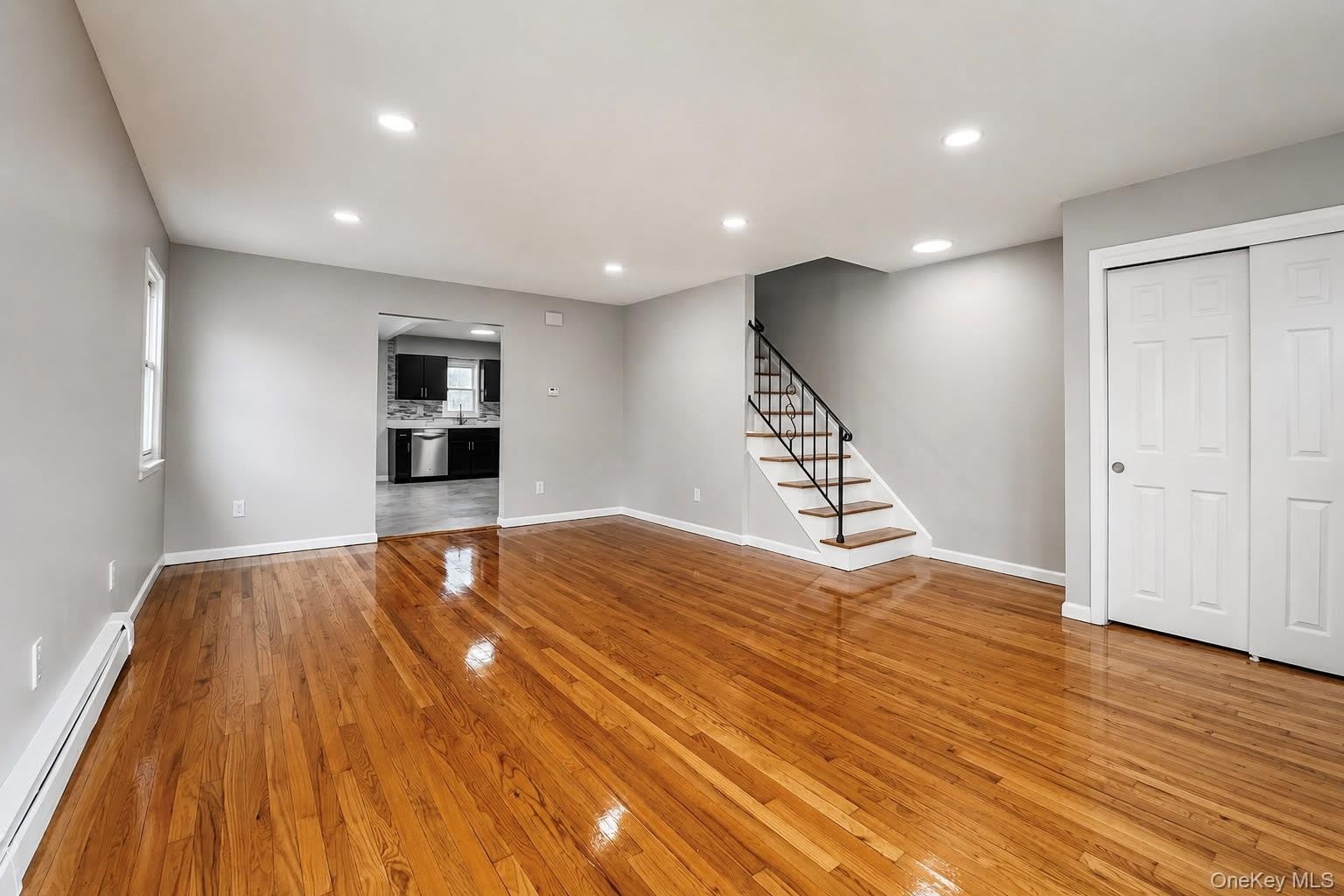 54 Farquhar Avenue – photo 3
