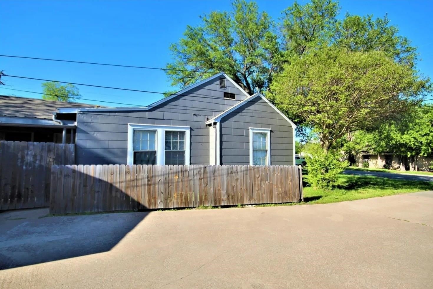 4504 Stonewall Street – photo 4