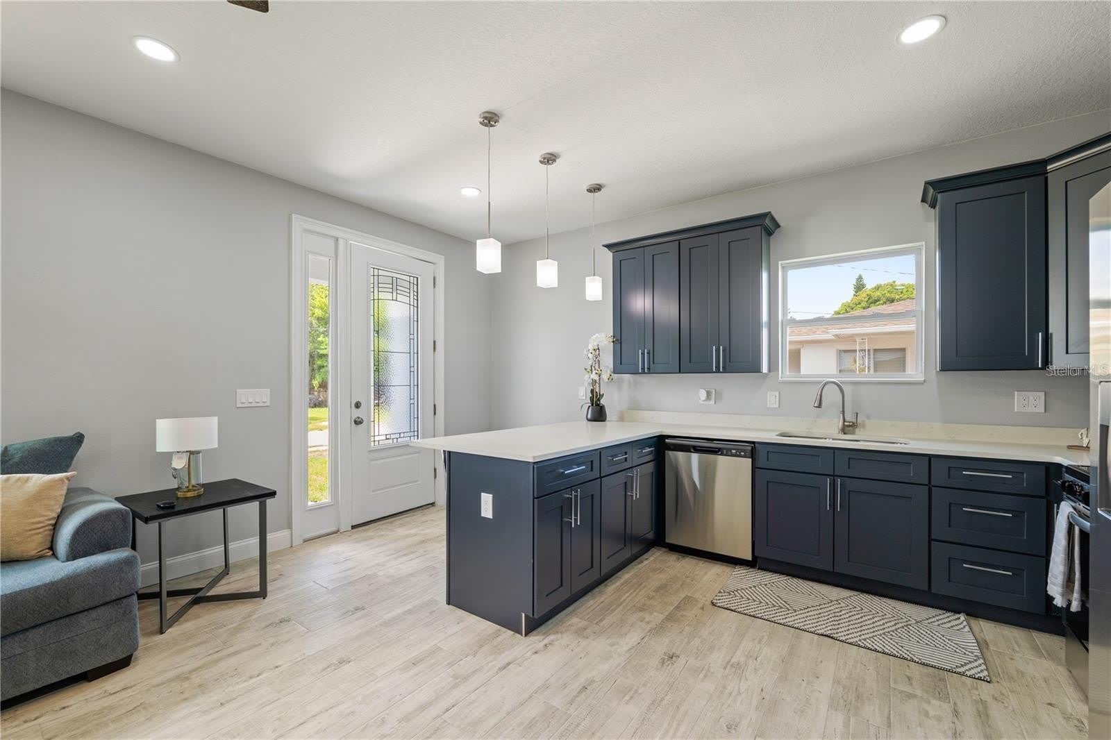 2617 W SAINT JOSEPH Street – photo 4