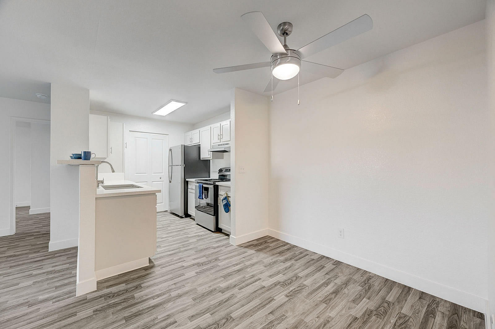 1 Bedroom Condo In Gated Green Valley Community Henderson – photo 3
