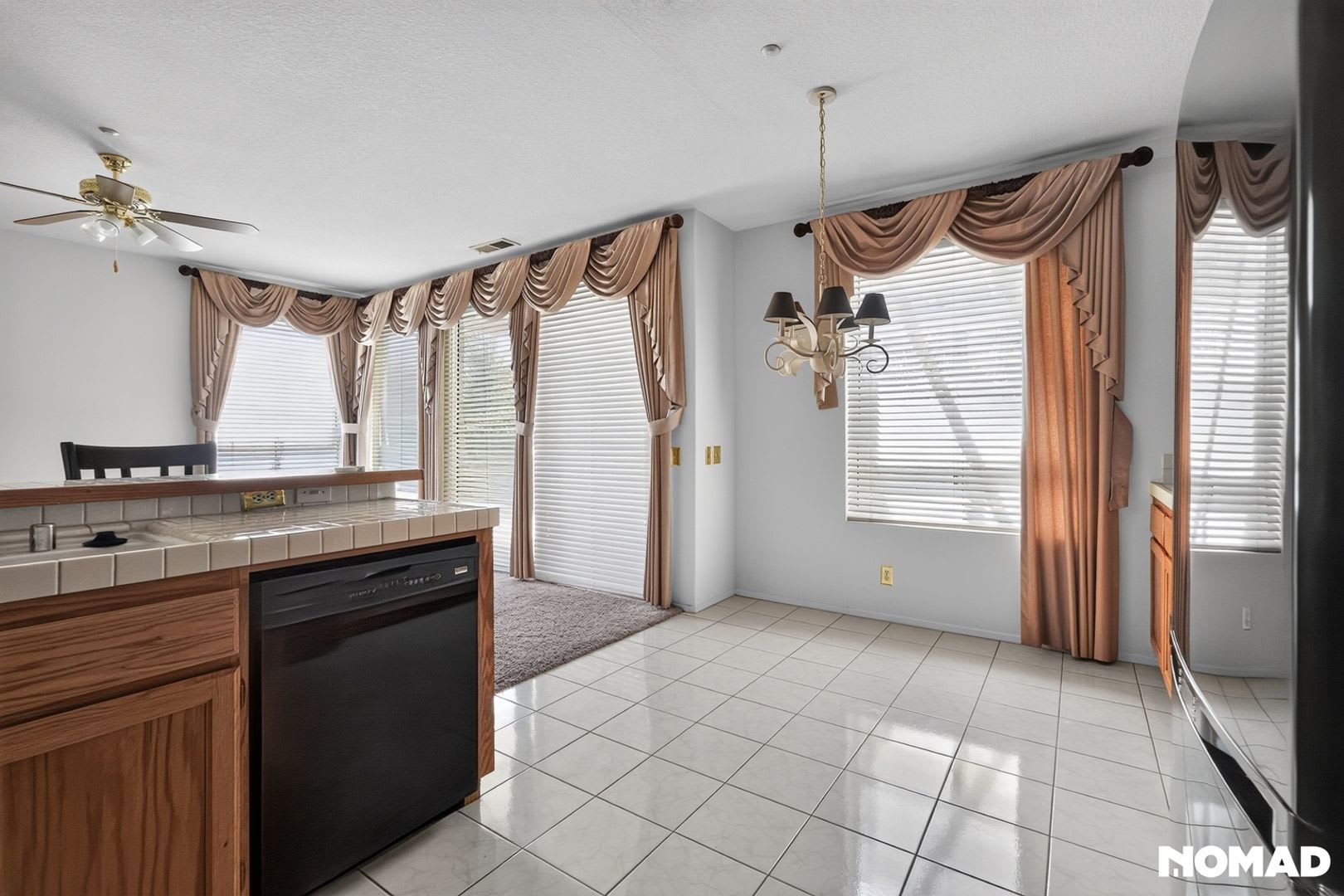 Spacious 4Br House In Fontana – photo 3