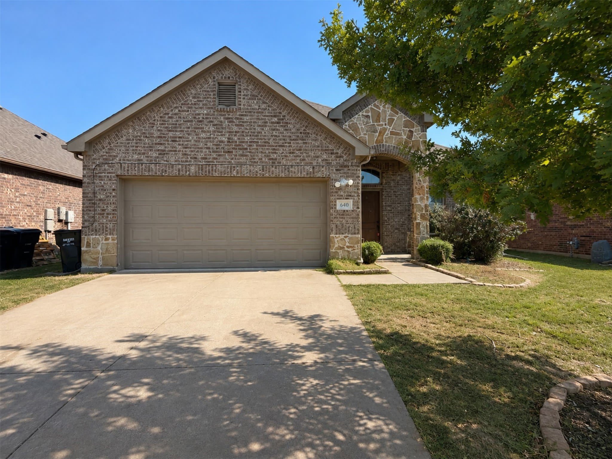 640 Teakwood Drive – photo 2