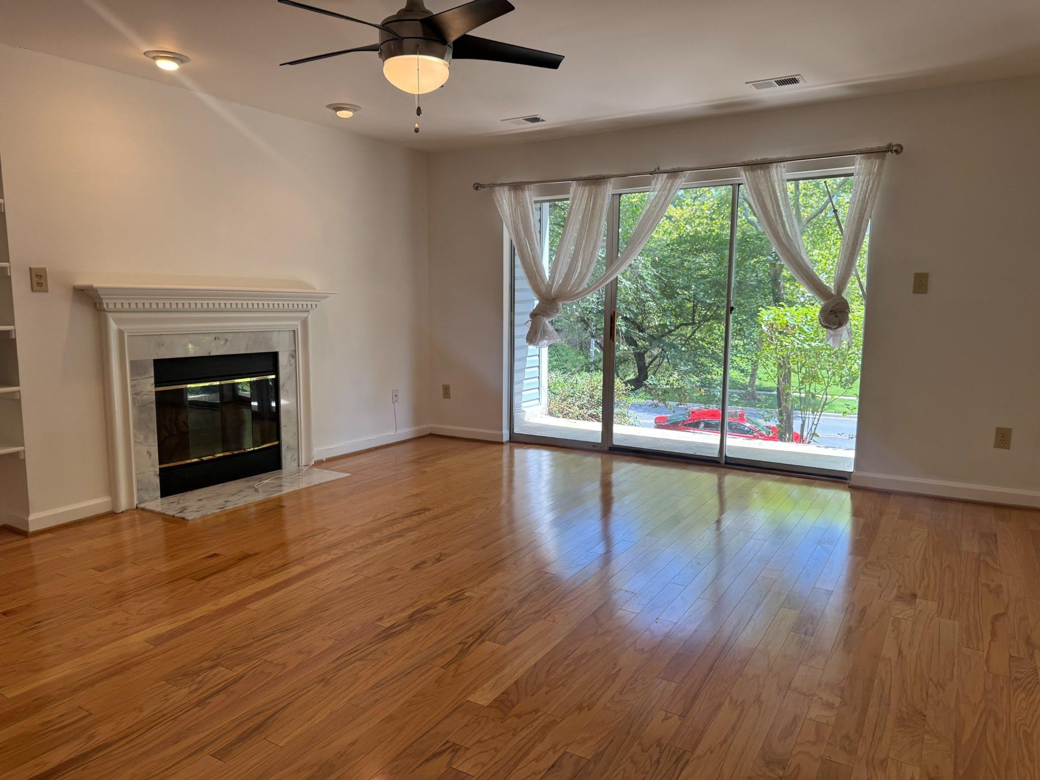 13613 SIR THOMAS WAY #12 – photo 3