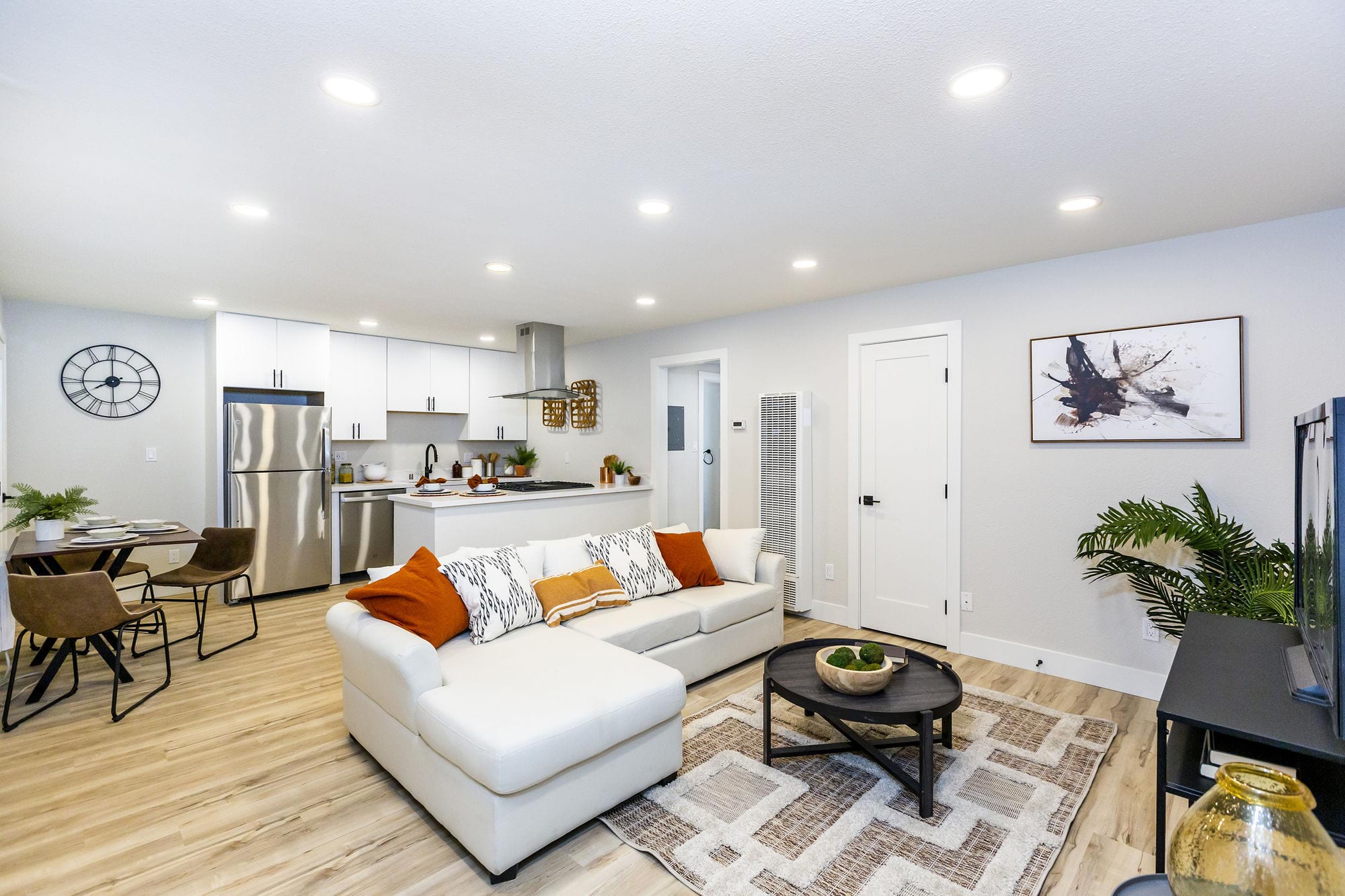 Meadowbrook Apartments – photo 5