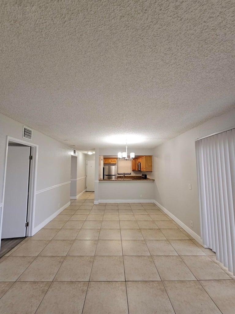 1453 Lake Crystal Dr – photo 3