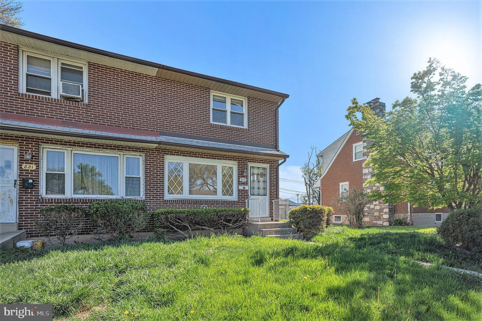 819 W 4TH Street – photo 3