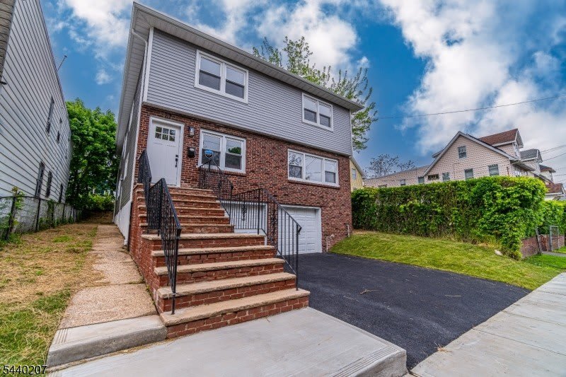 115 Smith St – photo 2