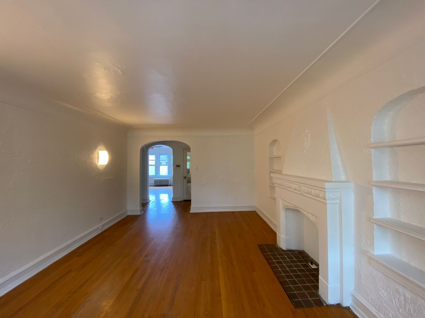 6305 N Washtenaw Ave – photo 4
