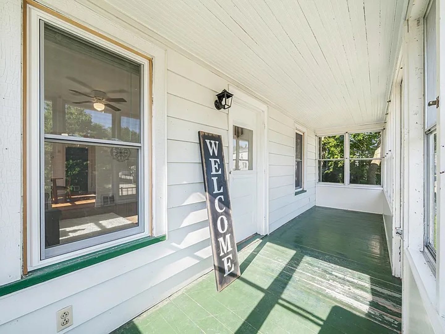 3 Bed, 1 Bath Single Family Home – photo 3