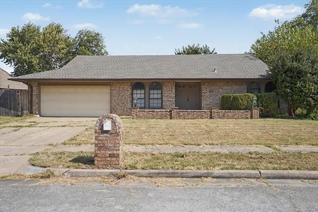 10107 E 29Th Street – photo 1