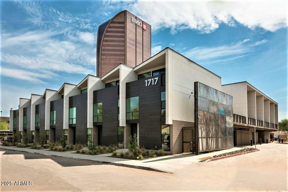 1717 N 1st Avenue – photo 1