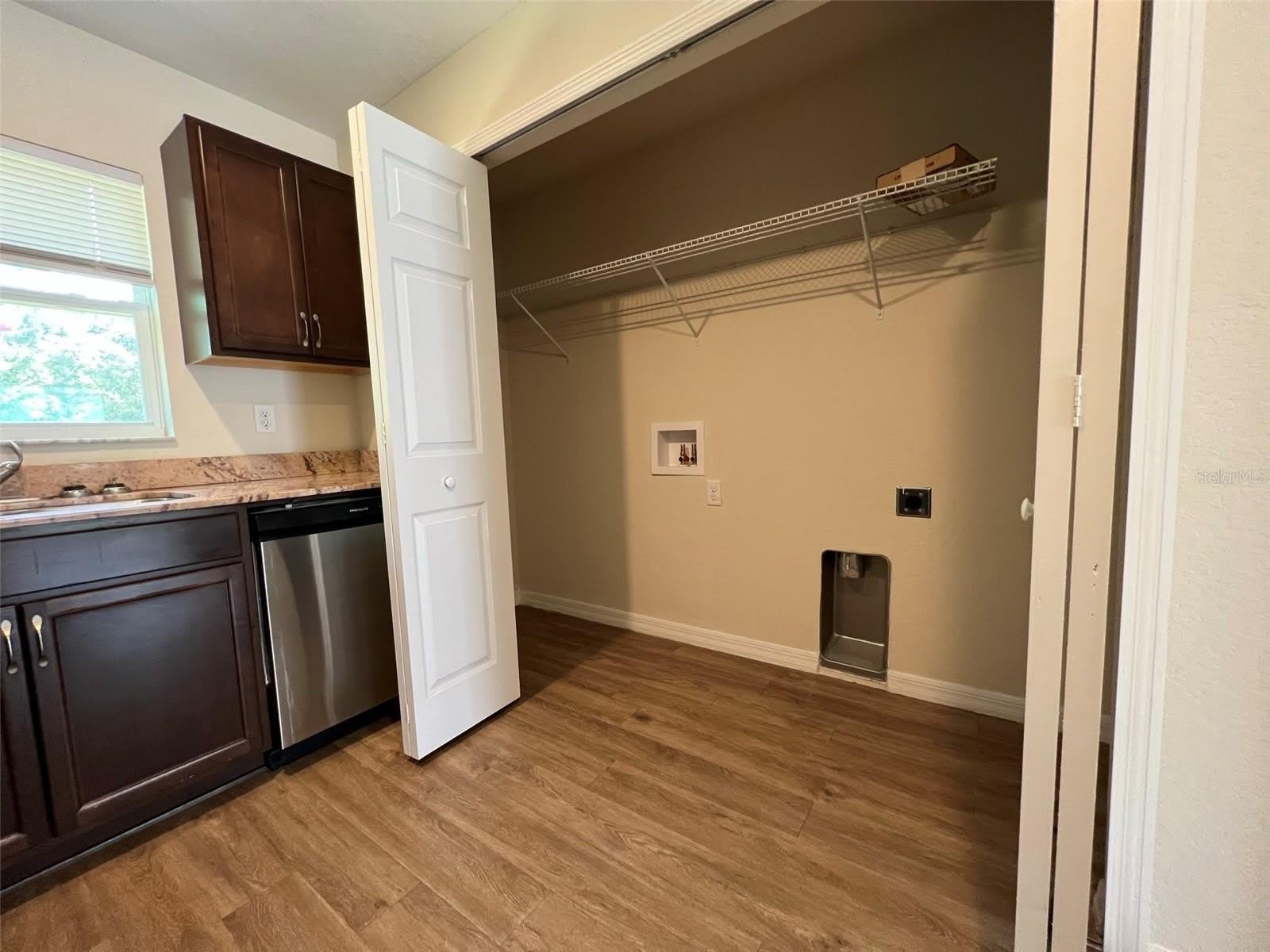33 POPLAR Road – photo 4