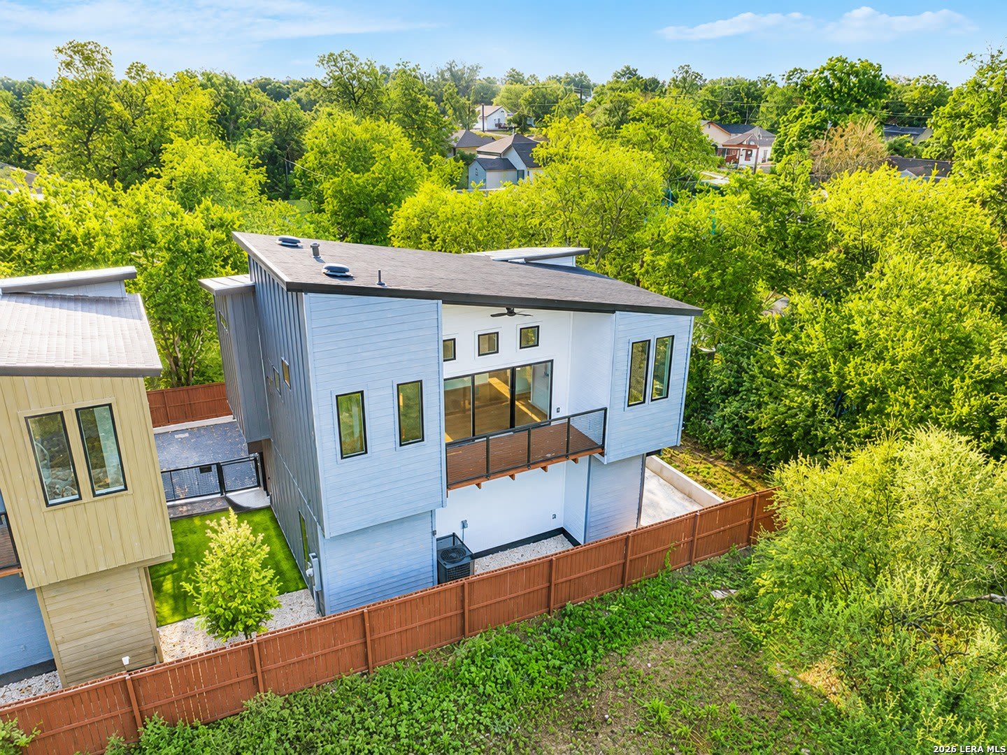 108 Vine St – photo 2