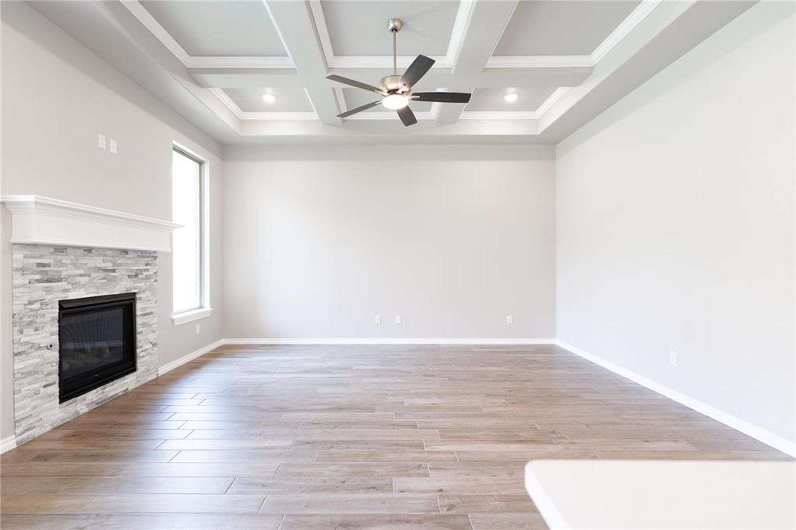 Brand New 4 Bedroom 2 Bathroom 2 Car Garage Home in Edmond School District – photo 4